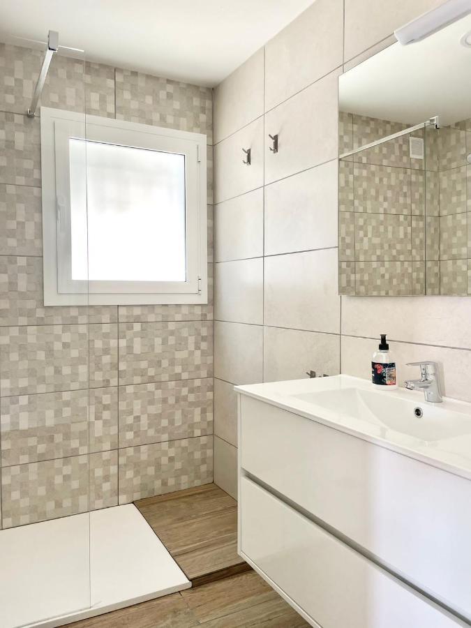 Familiar En Canyelles Apartamento *